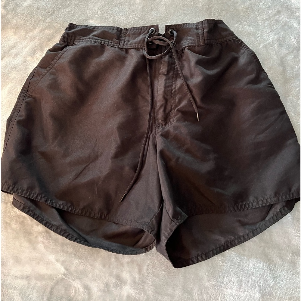 Women’s, Catalina brand, size medium, (8 to 10) black swim bottoms w/pockets!